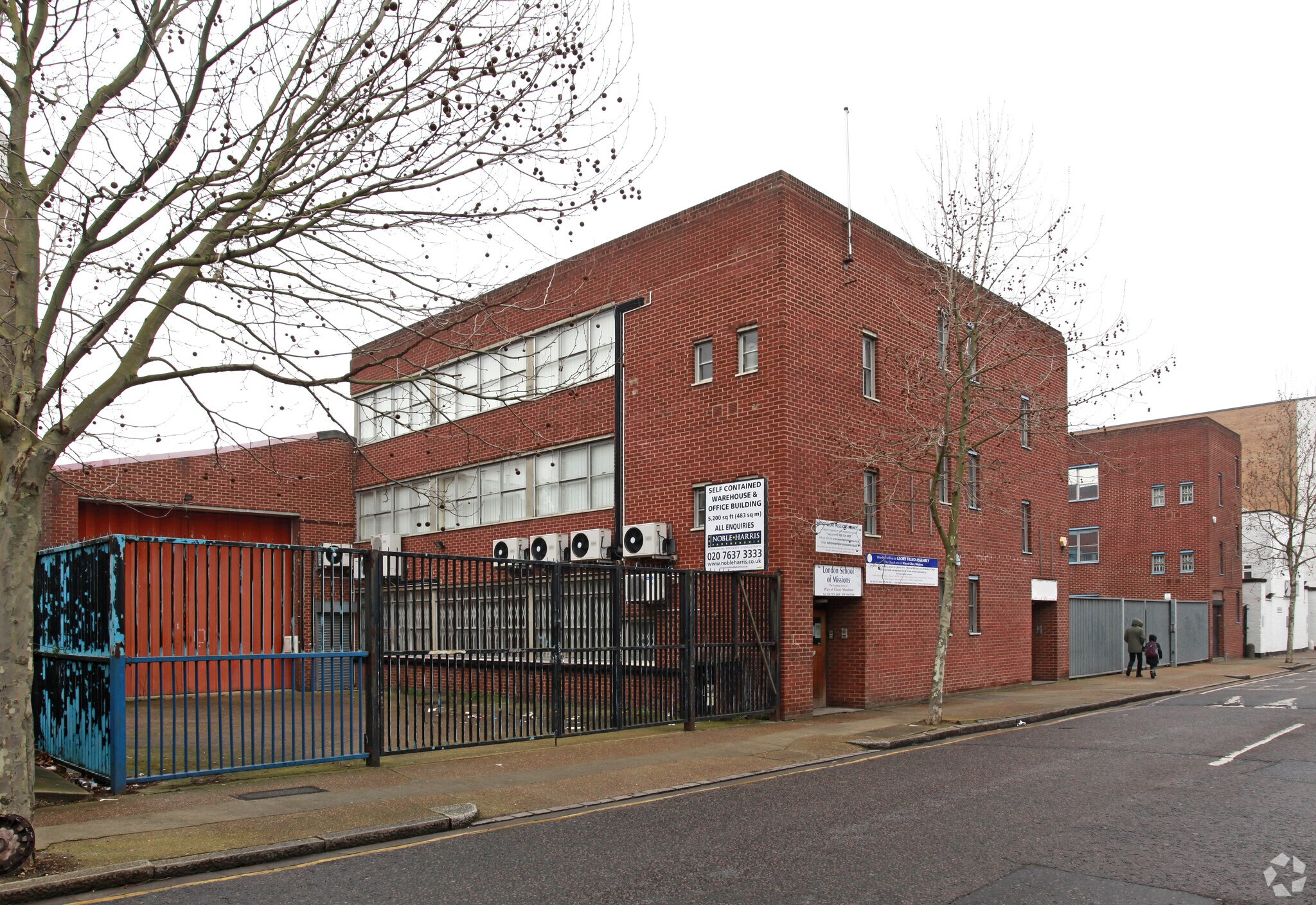 112A Warner Rd, London to rent Primary Photo- Image 1 of 5