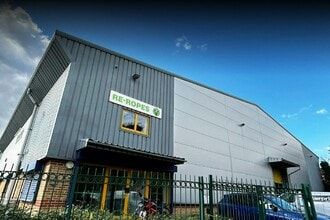 Ruston Rd, London to rent Building Photo- Image 2 of 2