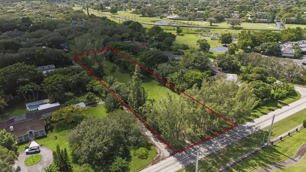 9840 SW 104th St, Miami, FL for sale - Building Photo - Image 1 of 29