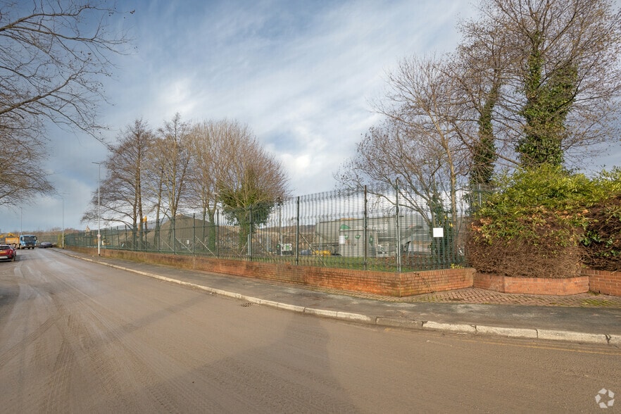 Castleton Rd, Leeds, LS12 2EE Industrial for Lease UK