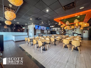 717 Stemmons Fwy, Denton, TX to rent Interior Photo- Image 2 of 10