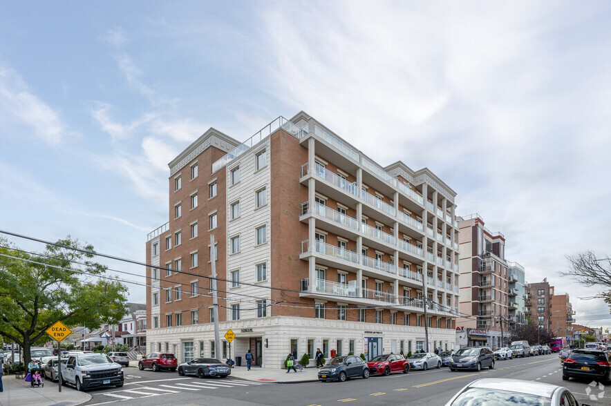 396-398 Kings Hwy, Brooklyn, NY for rent - Primary Photo - Image 2 of 7