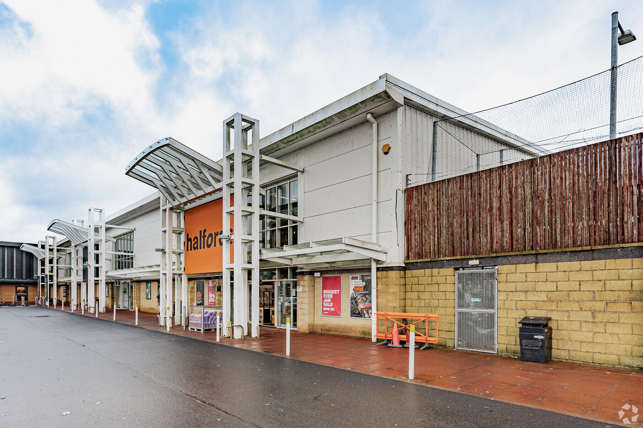 Castlecary Rd, Cumbernauld for sale Primary Photo- Image 1 of 1