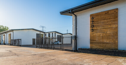 6201-6205 W 34th St, Houston, TX for rent Building Photo- Image 1 of 23