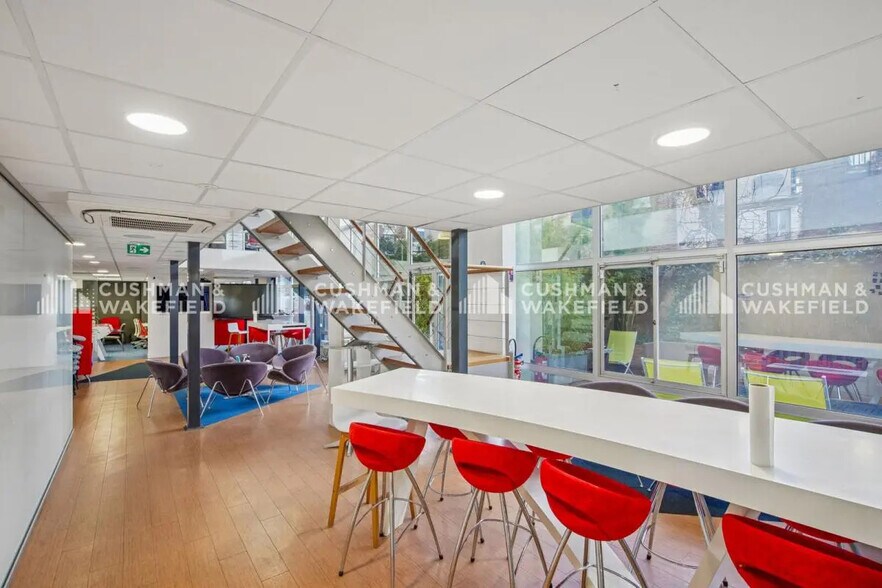 Office in Puteaux to rent - Building Photo - Image 3 of 13