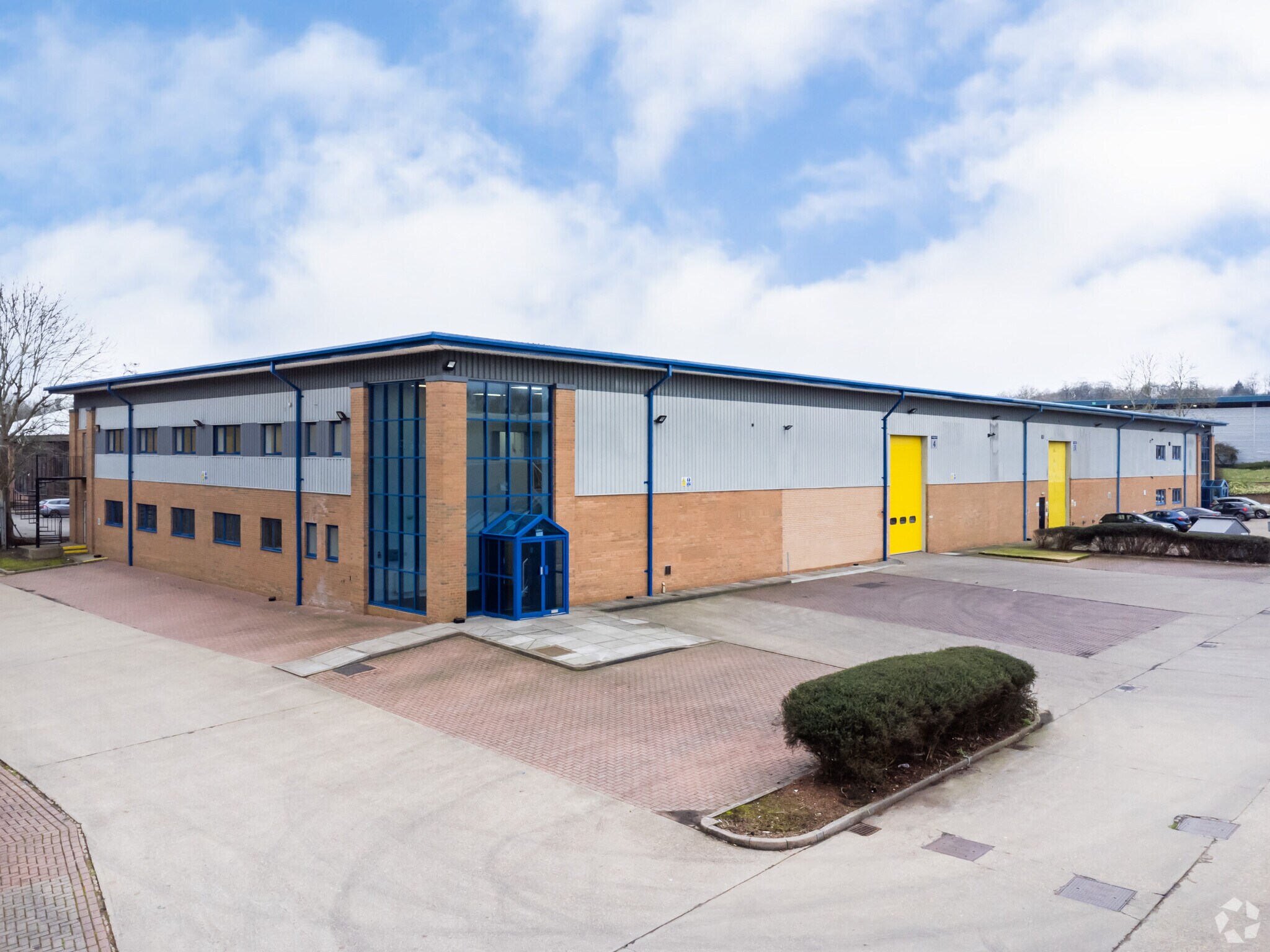 South Portway Clos, Northampton for sale Primary Photo- Image 1 of 1