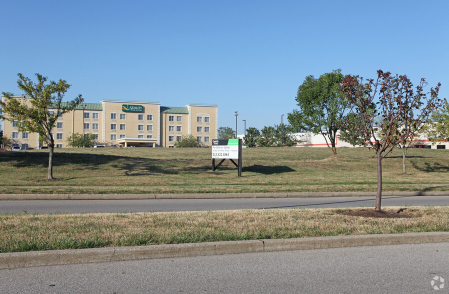 1815 Airport Exchange Blvd, Erlanger, KY for sale - Primary Photo - Image 1 of 1