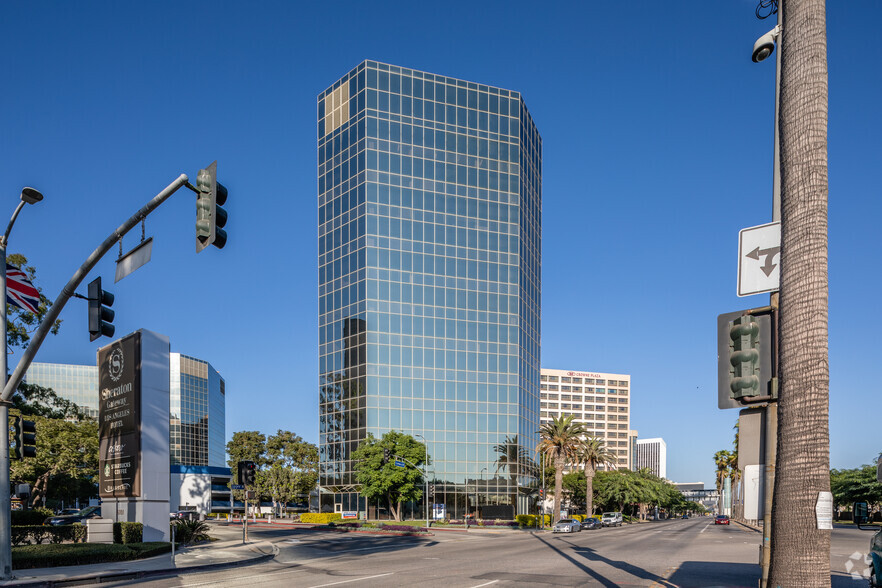 6033 W Century Blvd, Los Angeles, CA for rent - Building Photo - Image 1 of 4