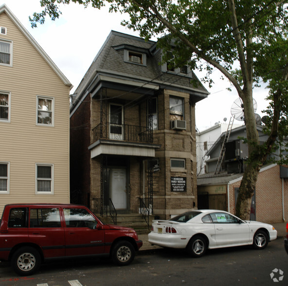 154 Van Buren St, Newark, NJ for sale - Primary Photo - Image 1 of 1