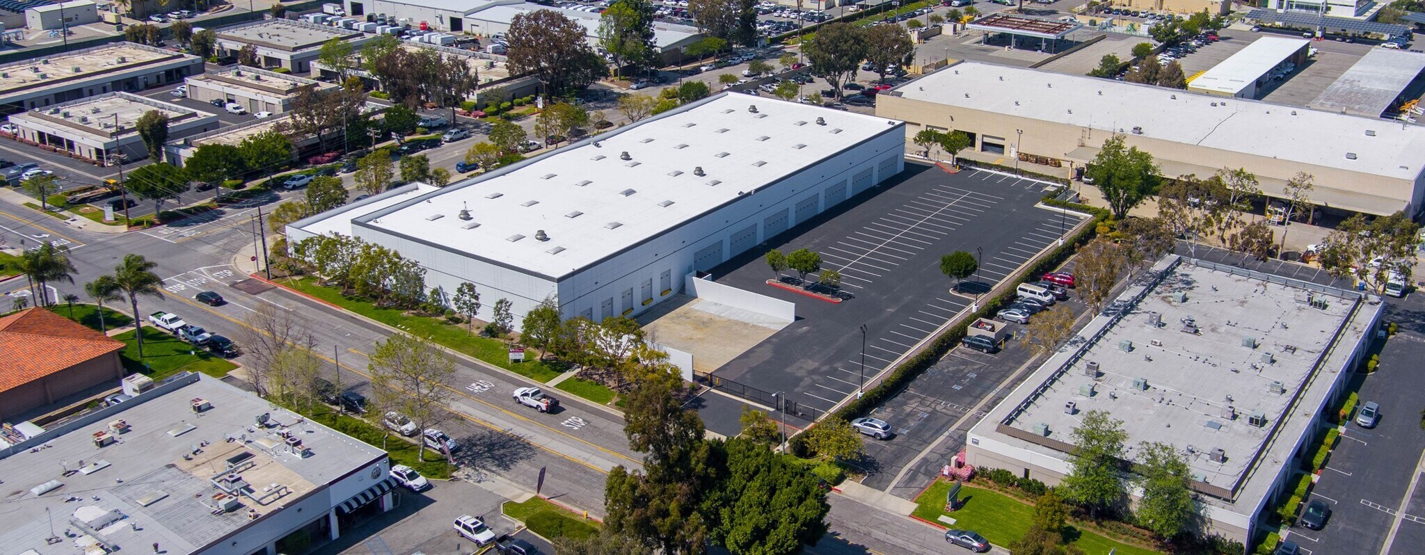 2828 Junipero Ave, Signal Hill, CA to rent Primary Photo- Image 1 of 11