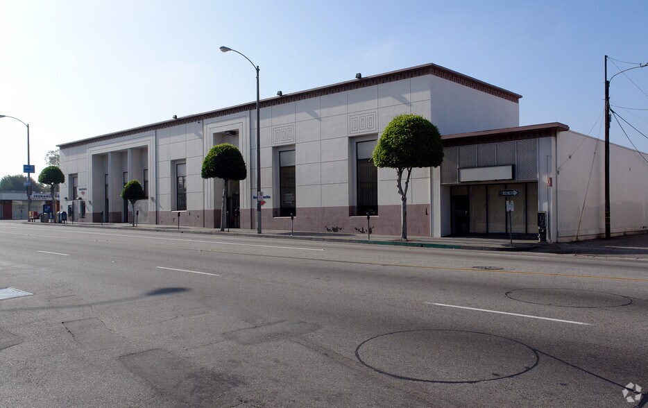 320-330 E Manchester Blvd, Inglewood, CA for rent - Building Photo - Image 3 of 14