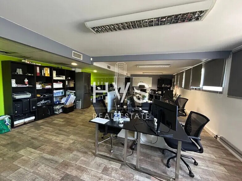 Office in Aix-en-Provence to rent - Interior Photo - Image 3 of 5