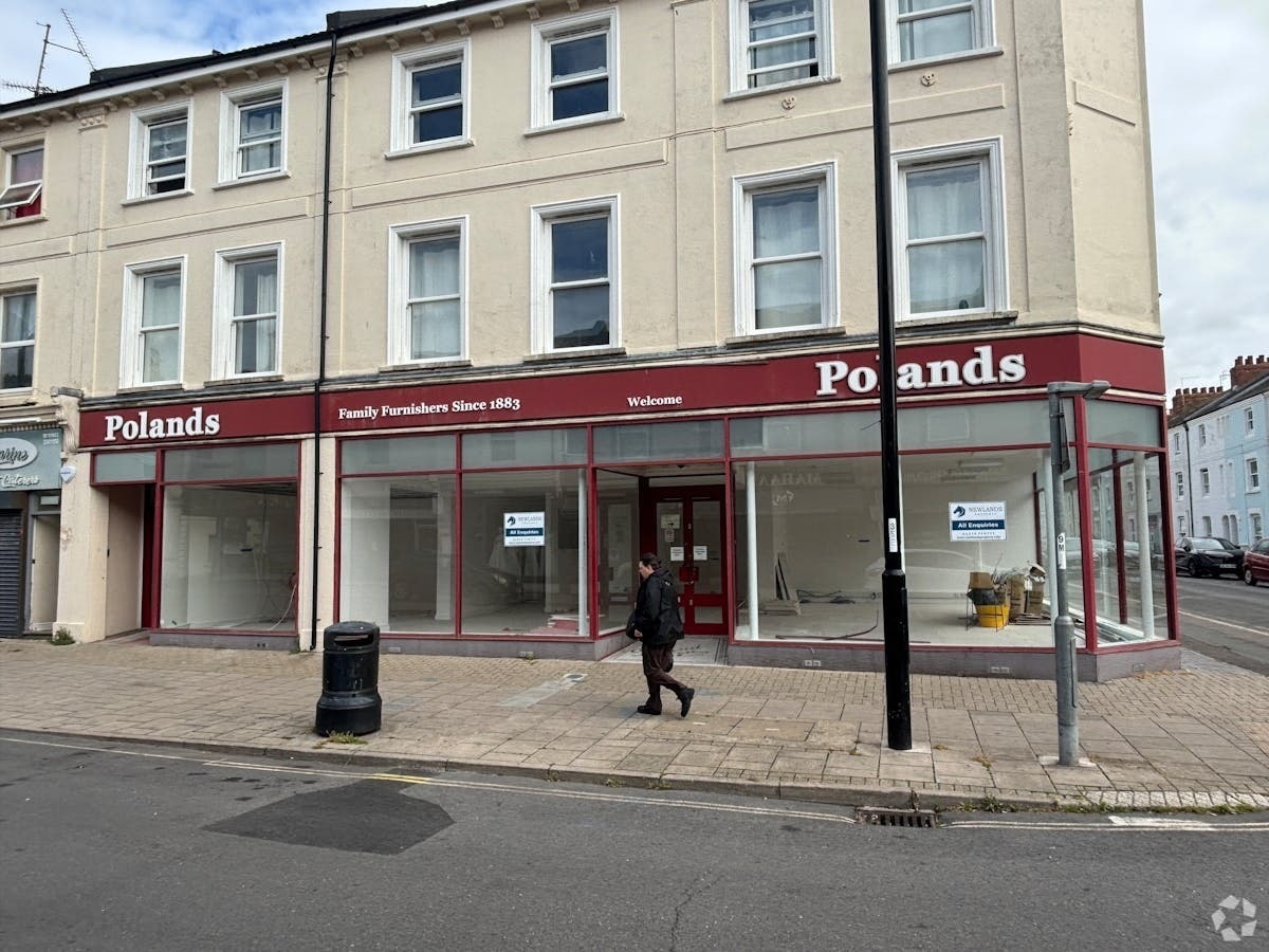 148-152 Montague St, Worthing to rent Primary Photo- Image 1 of 3