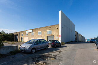 Paycocke Rd, Basildon for sale Primary Photo- Image 1 of 14