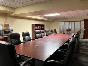 1135-317 S M St, Lincoln, NE to rent Interior Photo- Image 2 of 9