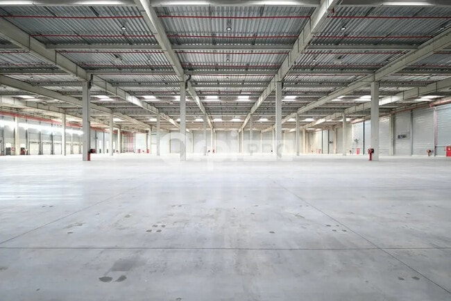 Location Entrepôt 22 513 m²