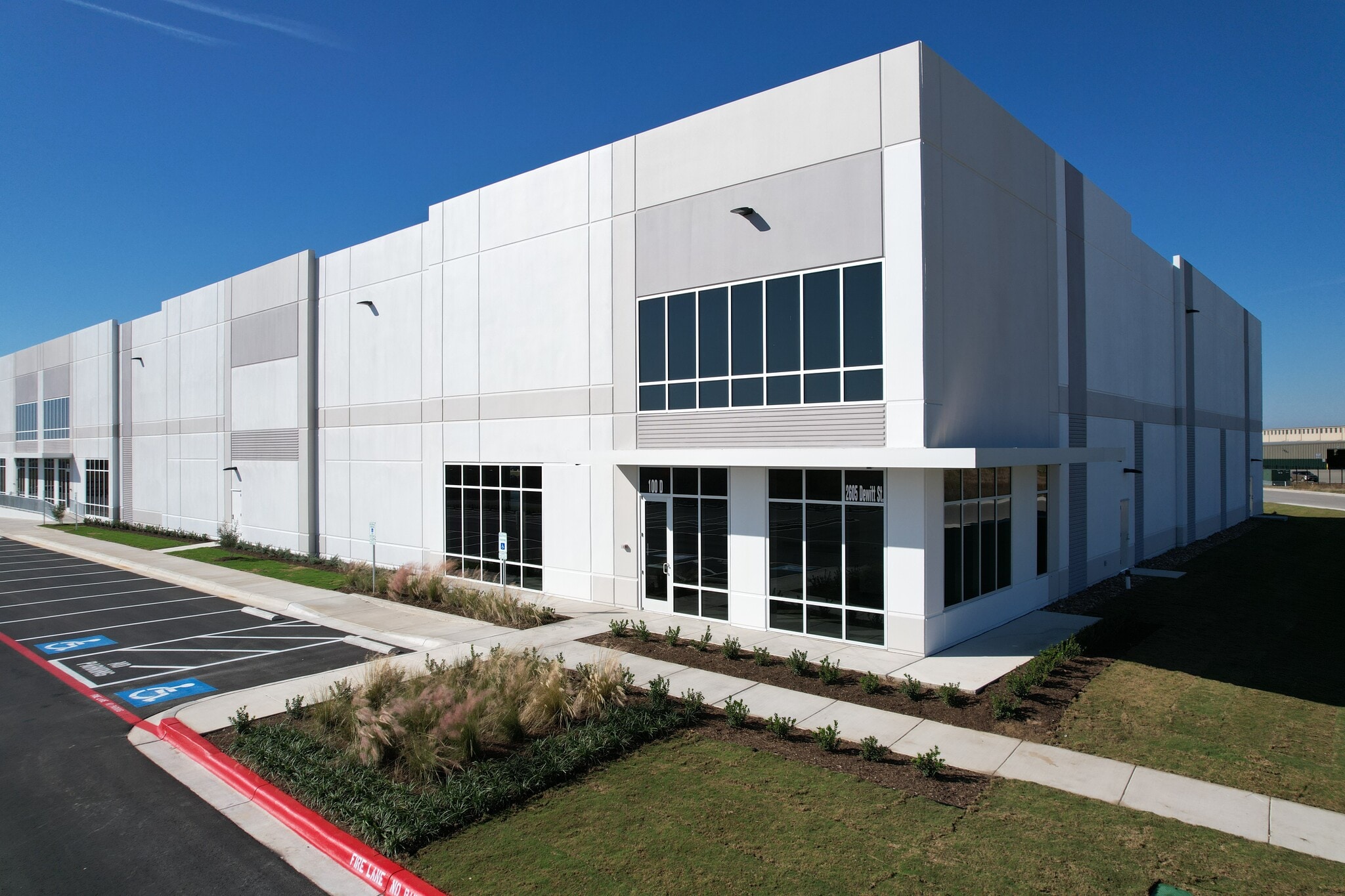 2605 Dewitt St, Lockhart, TX to rent Building Photo- Image 1 of 19