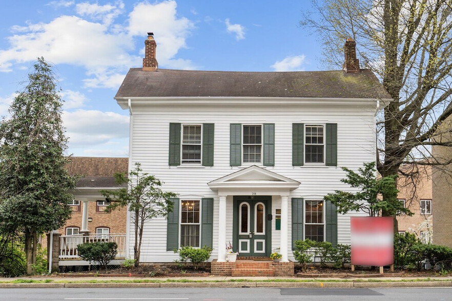 258 N Washington St, Falls Church, VA for sale - Building Photo - Image 1 of 1