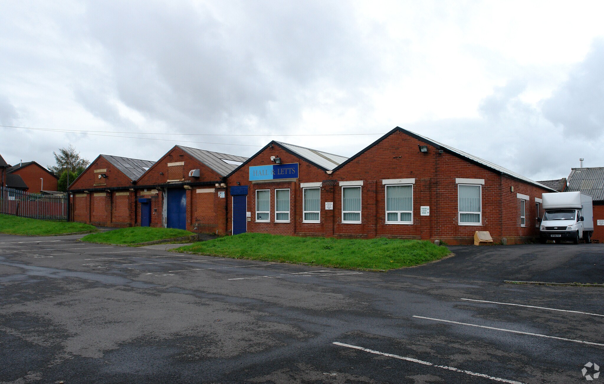 St Ives Rd, Blackburn for sale Primary Photo- Image 1 of 1