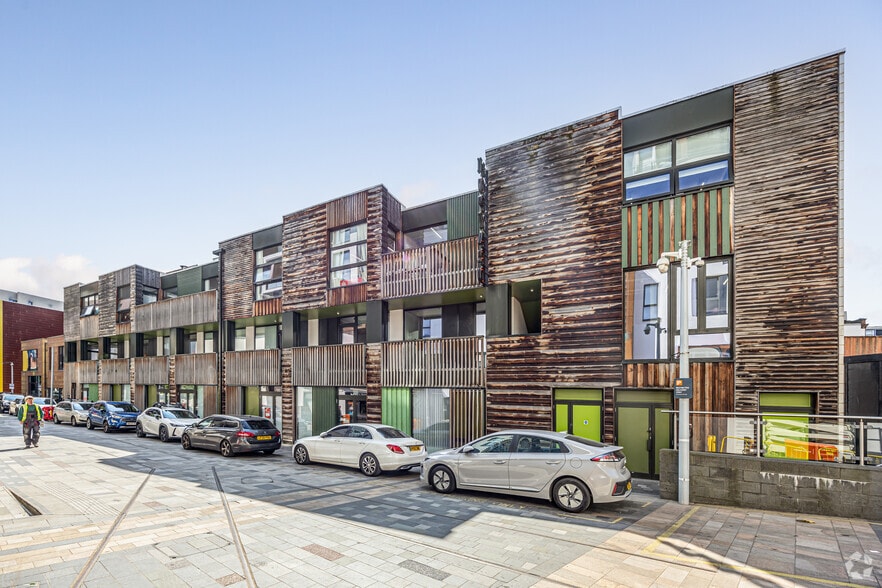 1-13 Lovibond Ln, London to rent - Primary Photo - Image 1 of 7