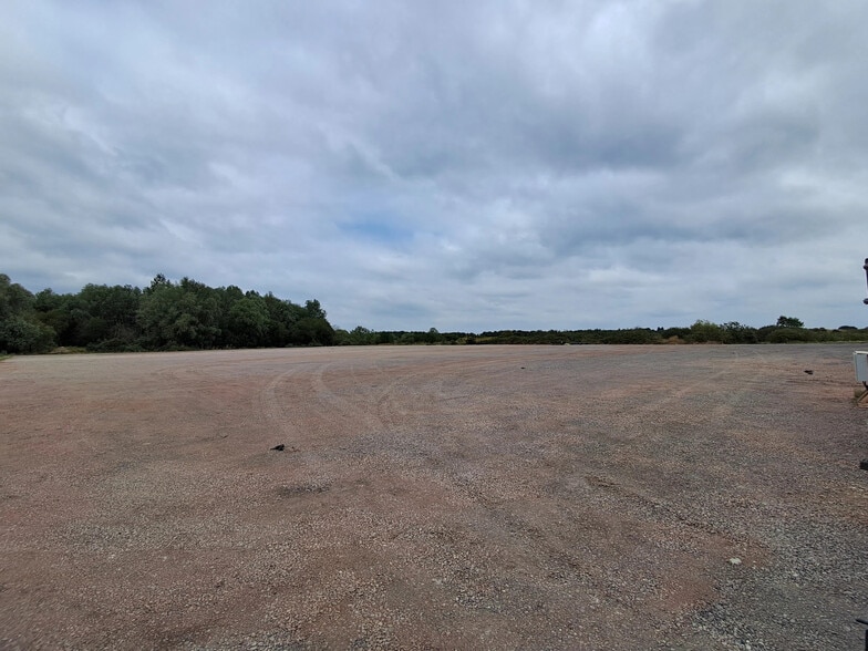 Deans Copse Rd, Reading to rent - Building Photo - Image 3 of 10