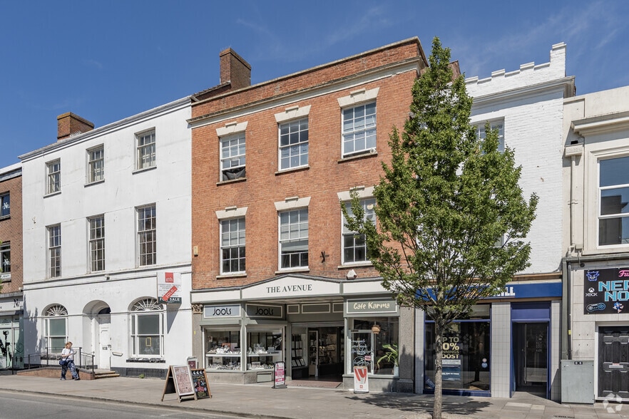 14 High St, Bridgwater to rent - Building Photo - Image 2 of 3