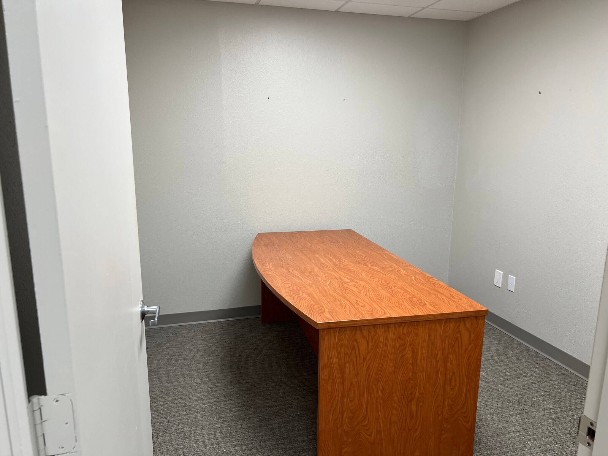 14502 N Dale Mabry Hwy, Tampa, FL to rent Interior Photo- Image 1 of 6