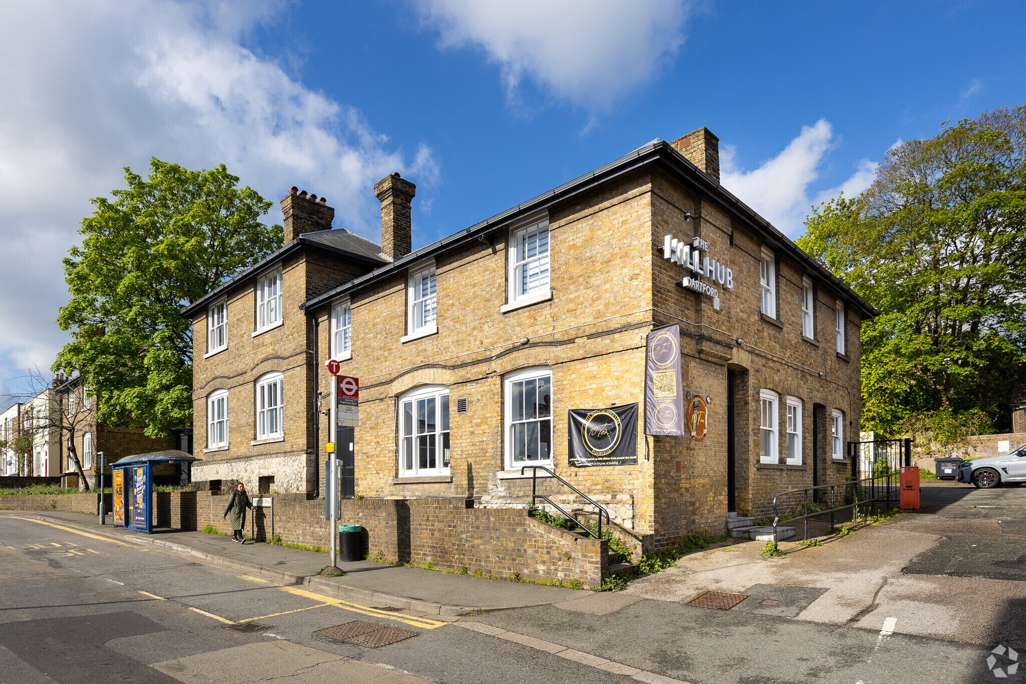 1A Highfield Rd, Dartford to rent Primary Photo- Image 1 of 53