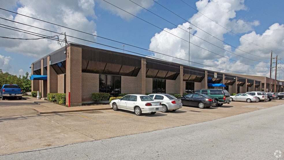 14520-14530 Old Katy Rd, Houston, TX for rent - Building Photo - Image 3 of 6