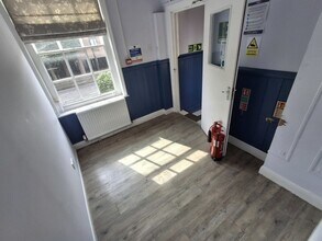 28 St. Peters St, Bedford to rent Interior Photo- Image 2 of 9