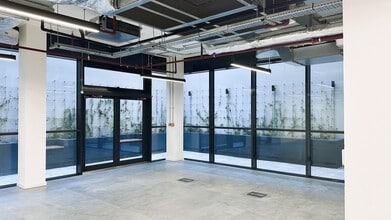 314-320 Grays Inn Rd, London to rent Interior Photo- Image 2 of 9