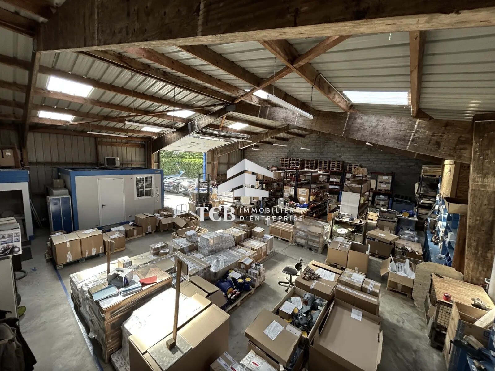 Industrial in Nantes for sale Interior Photo- Image 1 of 12