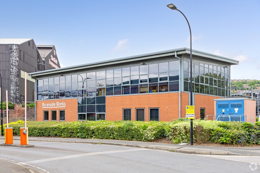 800 Brightside Ln, Sheffield for sale - Building Photo - Image 2 of 9