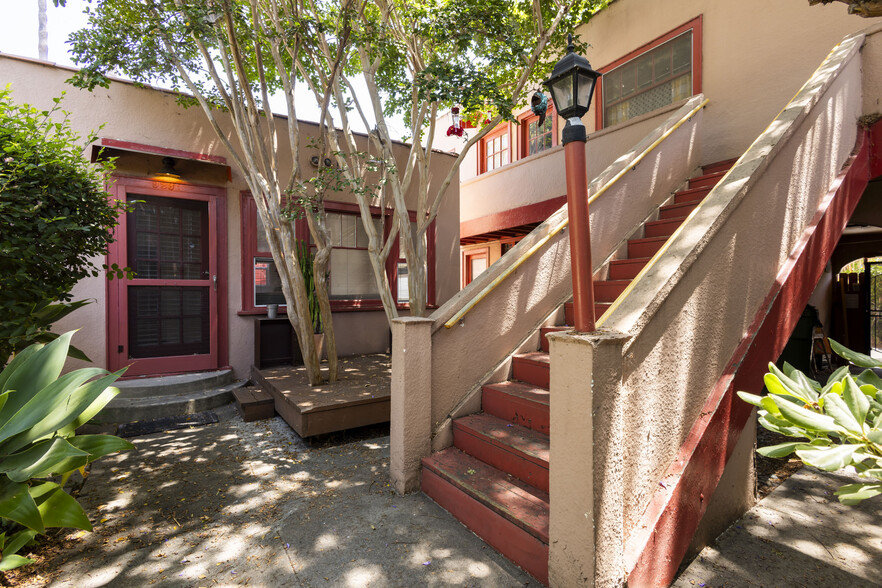 924 Marco Pl, Venice, CA for sale - Building Photo - Image 2 of 30