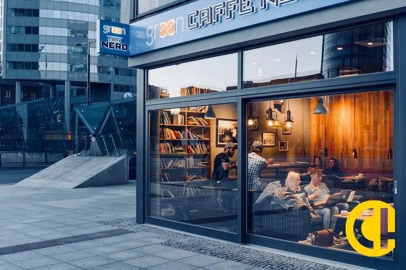 Retail in Lyon to rent Building Photo- Image 1 of 2