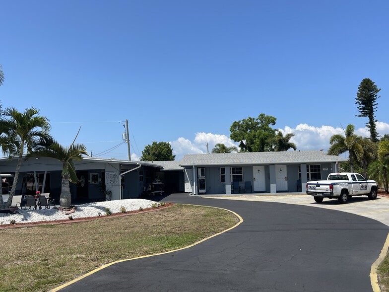 10151 Tamiami Trl, Punta Gorda, FL for sale - Building Photo - Image 3 of 6