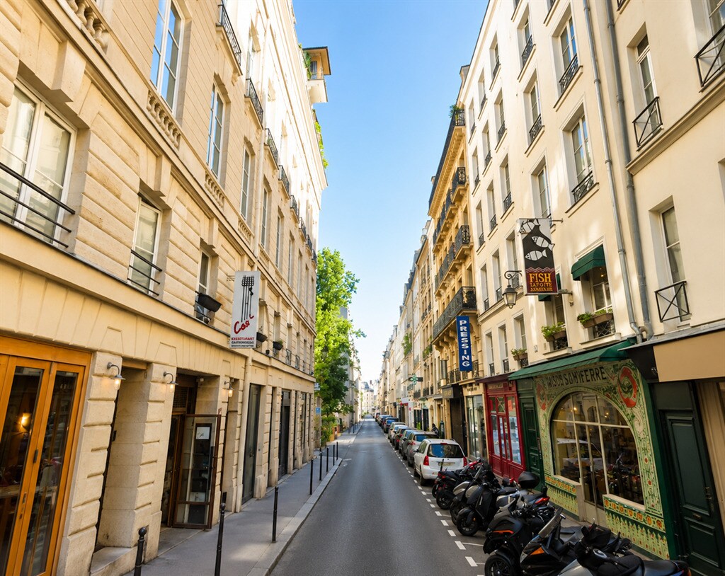 Retail in Paris to rent Building Photo- Image 1 of 3
