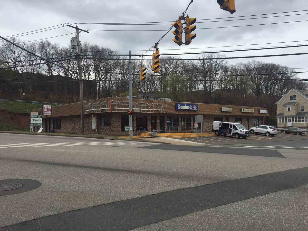 9 Foxon Blvd, East Haven 06513 UK