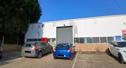 St Margarets Way, Huntingdon to rent Building Photo- Image 1 of 2