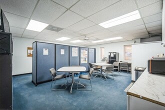 2710 S Combee Rd, Lakeland, FL to rent Interior Photo- Image 2 of 7