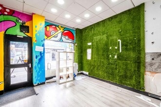 41 Brick Ln, London to rent Interior Photo- Image 2 of 5