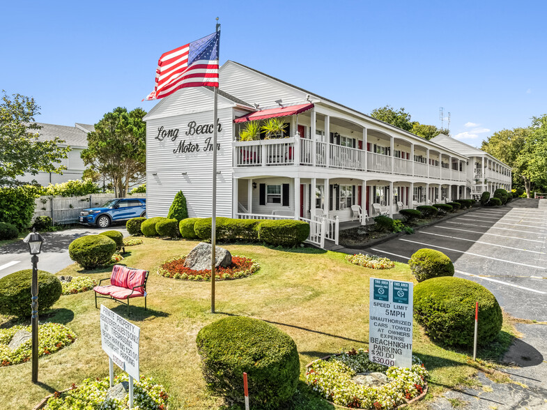 271 Long Beach Ave, York Beach, ME for sale - Building Photo - Image 1 of 29