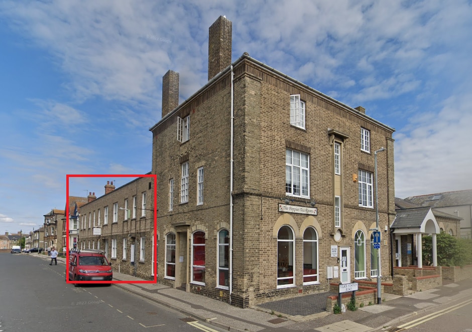 2 Regent Rd, Lowestoft to rent Building Photo- Image 1 of 7