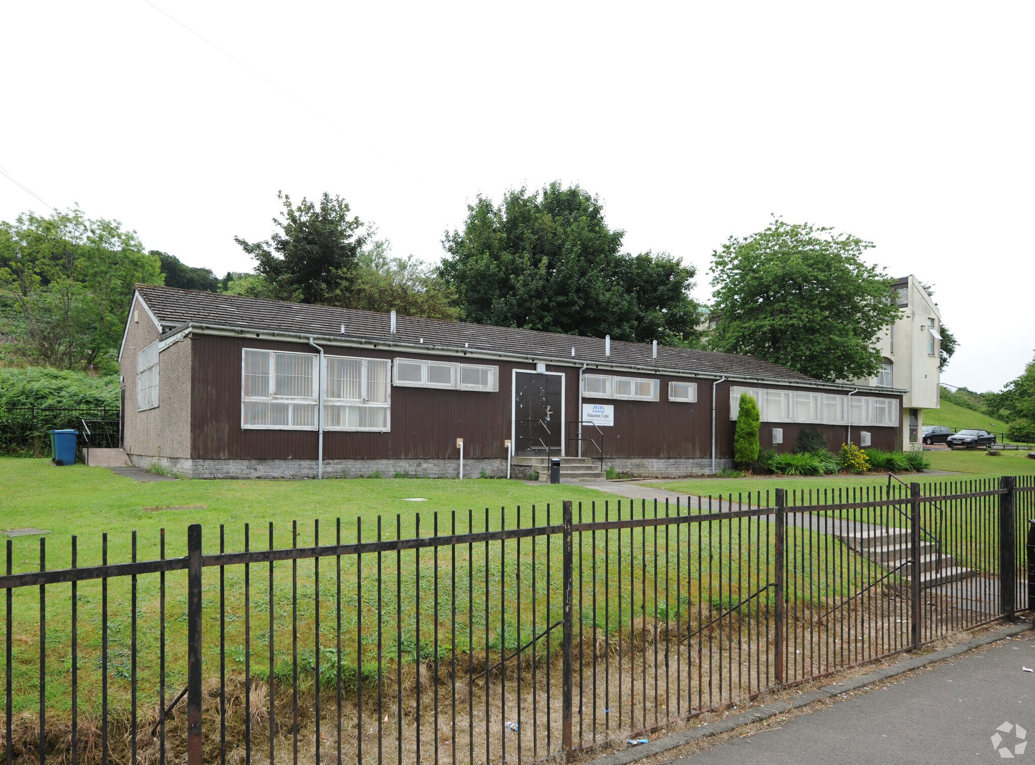 201 Ardencraig Rd, Glasgow for sale Primary Photo- Image 1 of 1