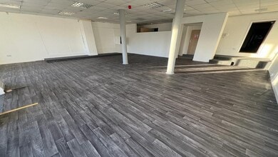 15 Charles St, Milford Haven to rent Interior Photo- Image 1 of 5