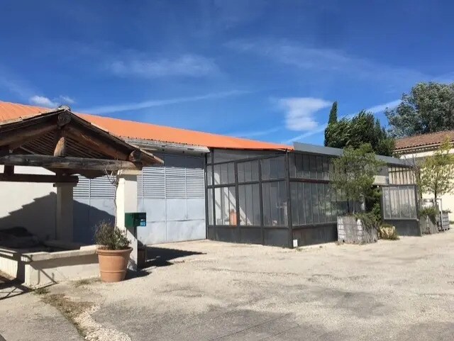 Vente Local d'activités 470 m² - Photo 1
