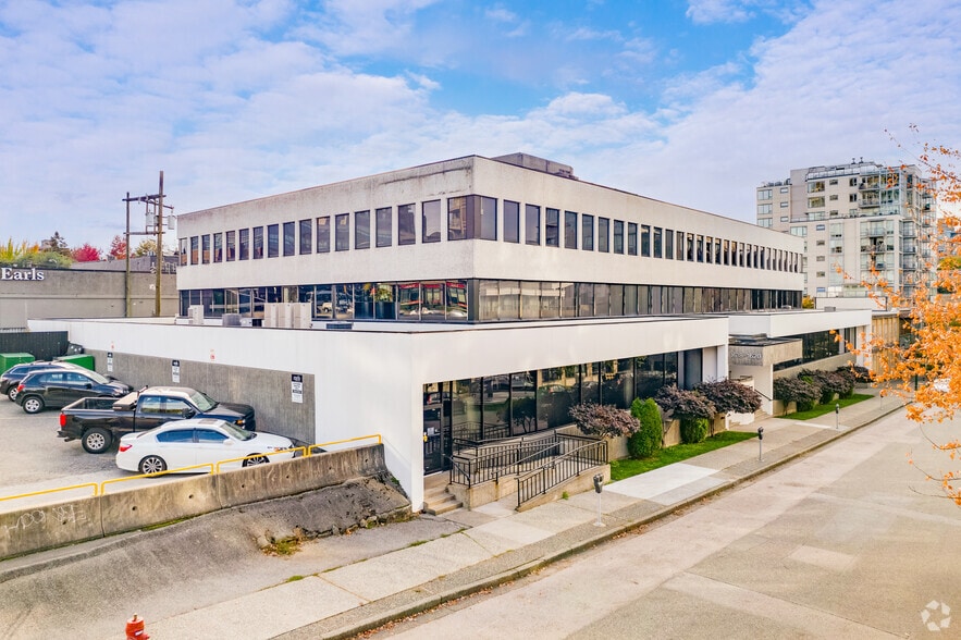 1618-1620 8th Ave, Vancouver, BC to rent - Building Photo - Image 3 of 6