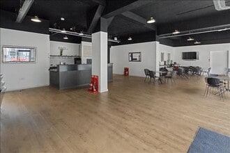 6-10 Main St, Pembroke to rent Interior Photo- Image 2 of 9