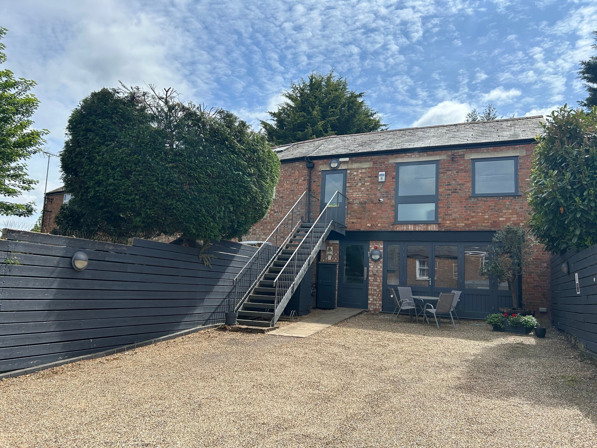 Station Rd, Radlett for sale Primary Photo- Image 1 of 1