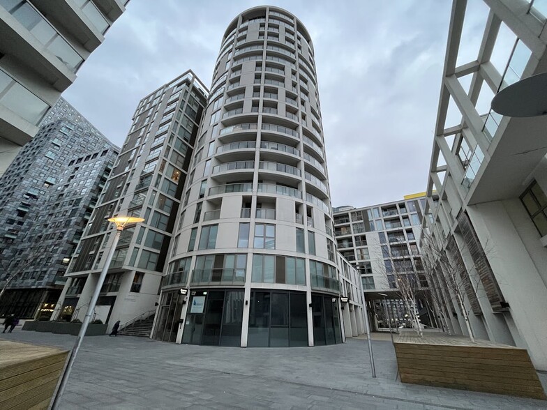 Quadrant Walk, London for sale - Building Photo - Image 2 of 3